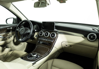 Подержанный автомобиль Mercedes-Benz GLC Coupe 2019 года (9 фото)