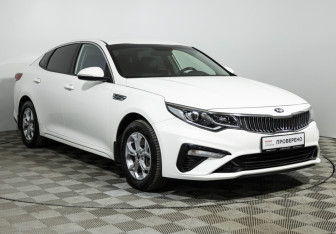 Подержанный автомобиль Kia Optima Sedan 2020 года (3 фото)