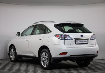 Подержанный автомобиль Lexus RX 2011 года (7 фото)