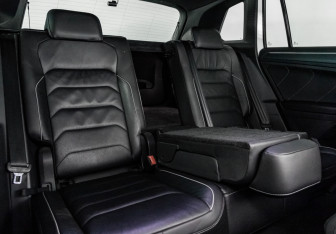 Подержанный автомобиль Volkswagen Tiguan 2021 года (26 фото)