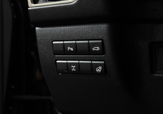 Подержанный автомобиль Lexus NX 2017 года (15 фото)