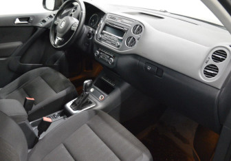 Подержанный автомобиль Volkswagen Tiguan 2014 года (12 фото)