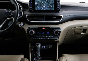 Подержанный автомобиль Hyundai Tucson 2020 года (13 фото)