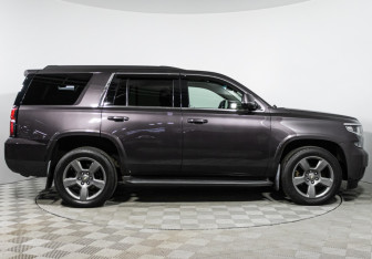 Подержанный автомобиль Chevrolet Tahoe 2016 года (3 фото)