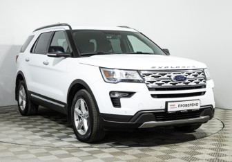 Подержанный автомобиль Ford Explorer 2019 года (3 фото)