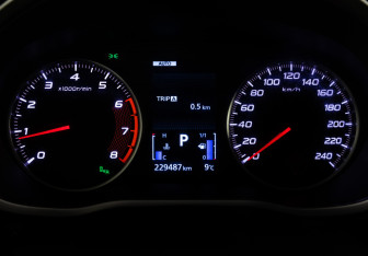 Подержанный автомобиль Mitsubishi Eclipse Cross 2018 года (31 фото)
