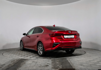 Подержанный автомобиль Kia Cerato Sedan 2020 года (7 фото)