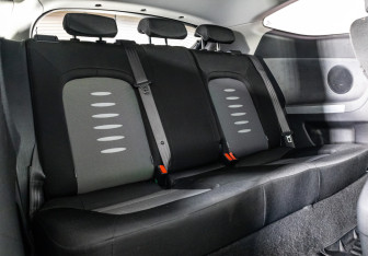 Подержанный автомобиль Kia Ceed Hatchback 2013 года (15 фото)