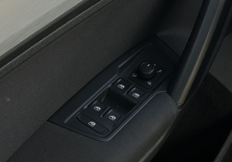 Подержанный автомобиль Volkswagen Tiguan 2021 года (14 фото)