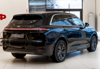 Новый LiXiang L7 2025 (4 фото)