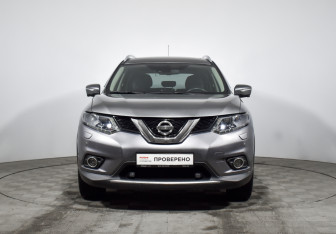 Подержанный автомобиль Nissan X-Trail 2016 года (2 фото)