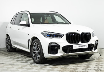 Подержанный автомобиль BMW X5 2019 года (3 фото)