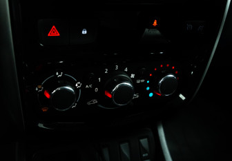 Подержанный автомобиль Nissan Terrano 2018 года (15 фото)