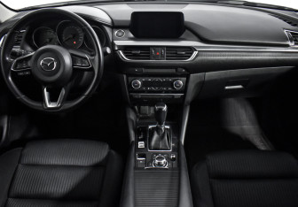 Подержанный автомобиль Mazda 6 Sedan 2018 года (15 фото)