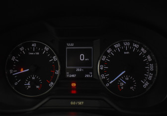 Подержанный автомобиль Skoda Octavia Liftback 2015 года (17 фото)