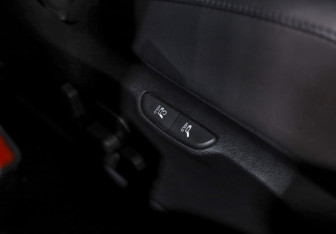 Подержанный автомобиль Kia Carnival 2022 года (34 фото)