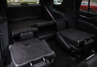 Подержанный автомобиль Cadillac Escalade Suv 2022 года (38 фото)