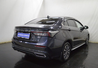 Подержанный автомобиль Omoda S5 2023 года (5 фото)