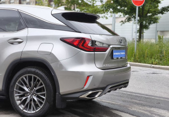 Подержанный автомобиль Lexus RX 2018 года (6 фото)