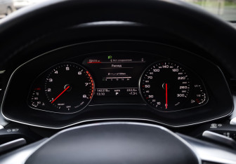 Подержанный автомобиль Audi A6 Sedan 2020 года (12 фото)