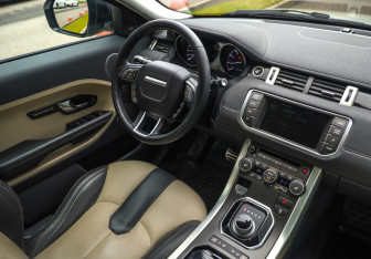 Подержанный автомобиль Land Rover Range Rover Evoque 2013 года (10 фото)