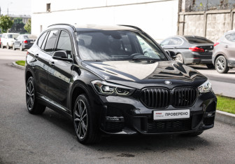 Подержанный автомобиль BMW X1 2019 года (5 фото)