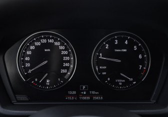 Подержанный автомобиль BMW X1 2019 года (14 фото)