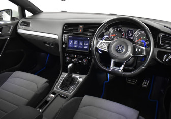 Подержанный автомобиль Volkswagen Golf Wagon 2014 года (10 фото)