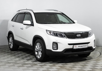 Подержанный автомобиль Kia Sorento 2018 года (3 фото)