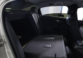 Подержанный автомобиль Peugeot 508 Sedan 2012 года (15 фото)