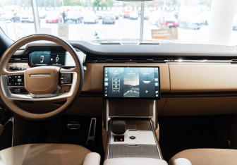 Новый Land Rover Range Rover 2025 (9 фото)