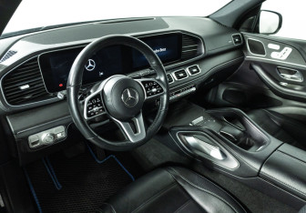 Подержанный автомобиль Mercedes-Benz GLE 2021 года (11 фото)