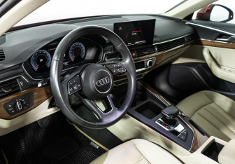 Подержанный автомобиль Audi A4 Sedan 2020 года (45 фото)