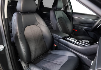 Подержанный автомобиль Hyundai Sonata 2022 года (20 фото)