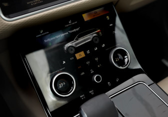 Подержанный автомобиль Land Rover Range Rover Velar 2021 года (22 фото)