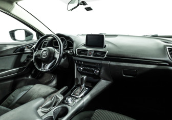 Подержанный автомобиль Mazda 3 Sedan 2014 года (9 фото)