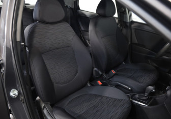 Подержанный автомобиль Hyundai Solaris Sedan 2015 года (17 фото)