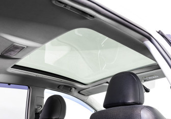 Подержанный автомобиль Toyota Verso 2015 года (21 фото)