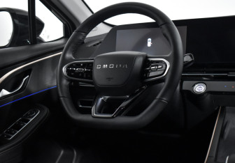 Подержанный автомобиль Omoda C5 2023 года (15 фото)