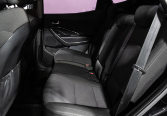 Подержанный автомобиль Hyundai Santa Fe 2014 года (10 фото)