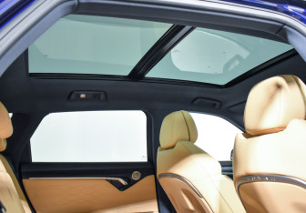 Подержанный автомобиль Voyah Free 2023 года (22 фото)