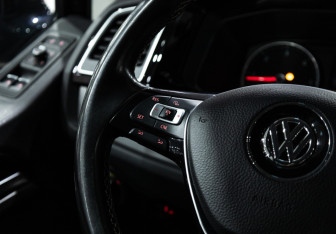 Подержанный автомобиль Volkswagen Multivan 2019 года (16 фото)