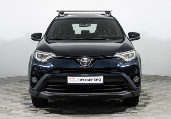 Подержанный автомобиль Toyota RAV4 2019 года (3 фото)