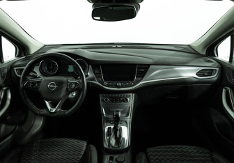 Подержанный автомобиль Opel Astra Wagon 2019 года (13 фото)