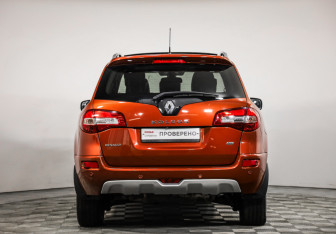 Подержанный автомобиль Renault Koleos 2014 года (6 фото)