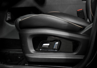 Подержанный автомобиль Omoda C5 2023 года (10 фото)