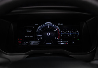 Подержанный автомобиль Toyota Tundra 2022 года (32 фото)