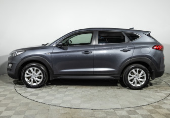Подержанный автомобиль Hyundai Tucson 2019 года (8 фото)