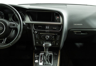 Подержанный автомобиль Audi A5 Liftback 2011 года (14 фото)