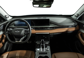 Подержанный автомобиль Chery Tiggo 8 Pro Max 2023 года (13 фото)